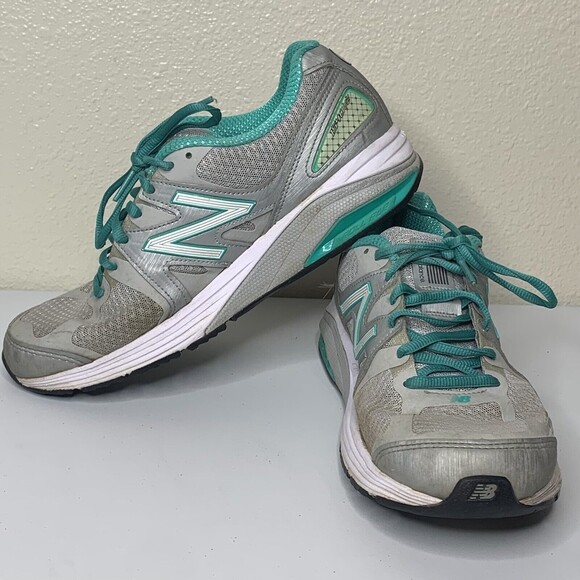 New Balance 1540 V2 W1540SG2 Silver Gray Teal Athletic Shoes Women’s 8 Roll Bar - Picture 2 of 8